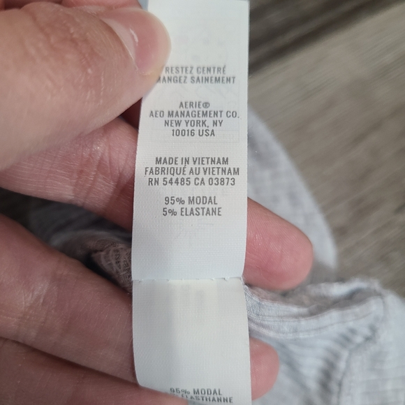 Offline By Aerie Grey Long Sleeve Top Size L - Picture 5 of 5